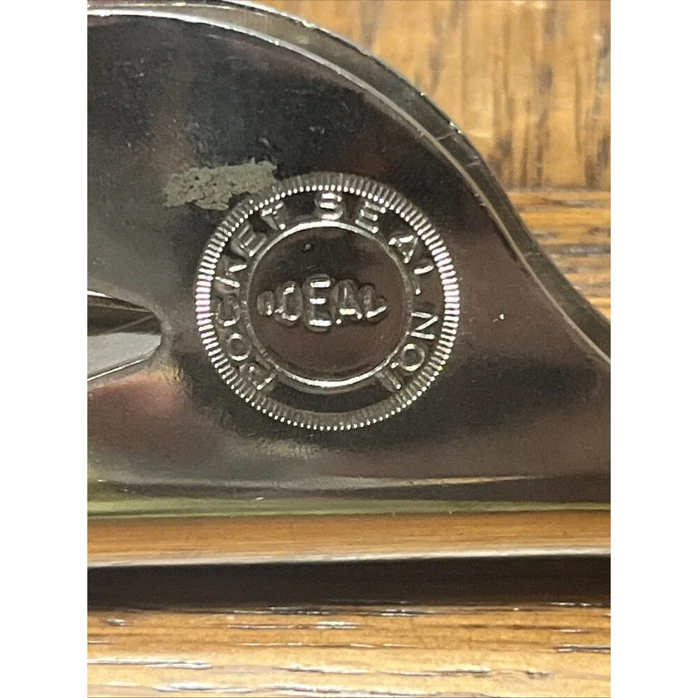 Ideal Pocket Seal Notary Stamper